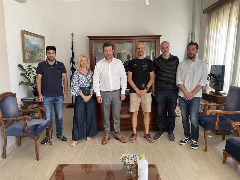 o limperiu ston antiper