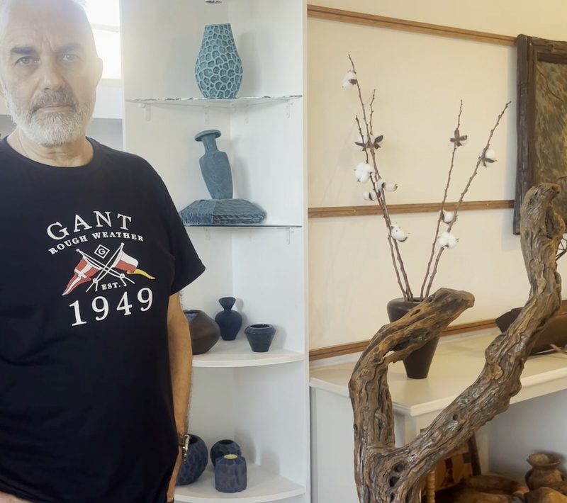 Παρουσιάζοντας νέους καλλιτέχνες «Με Τέχνη στην Πλατεία»